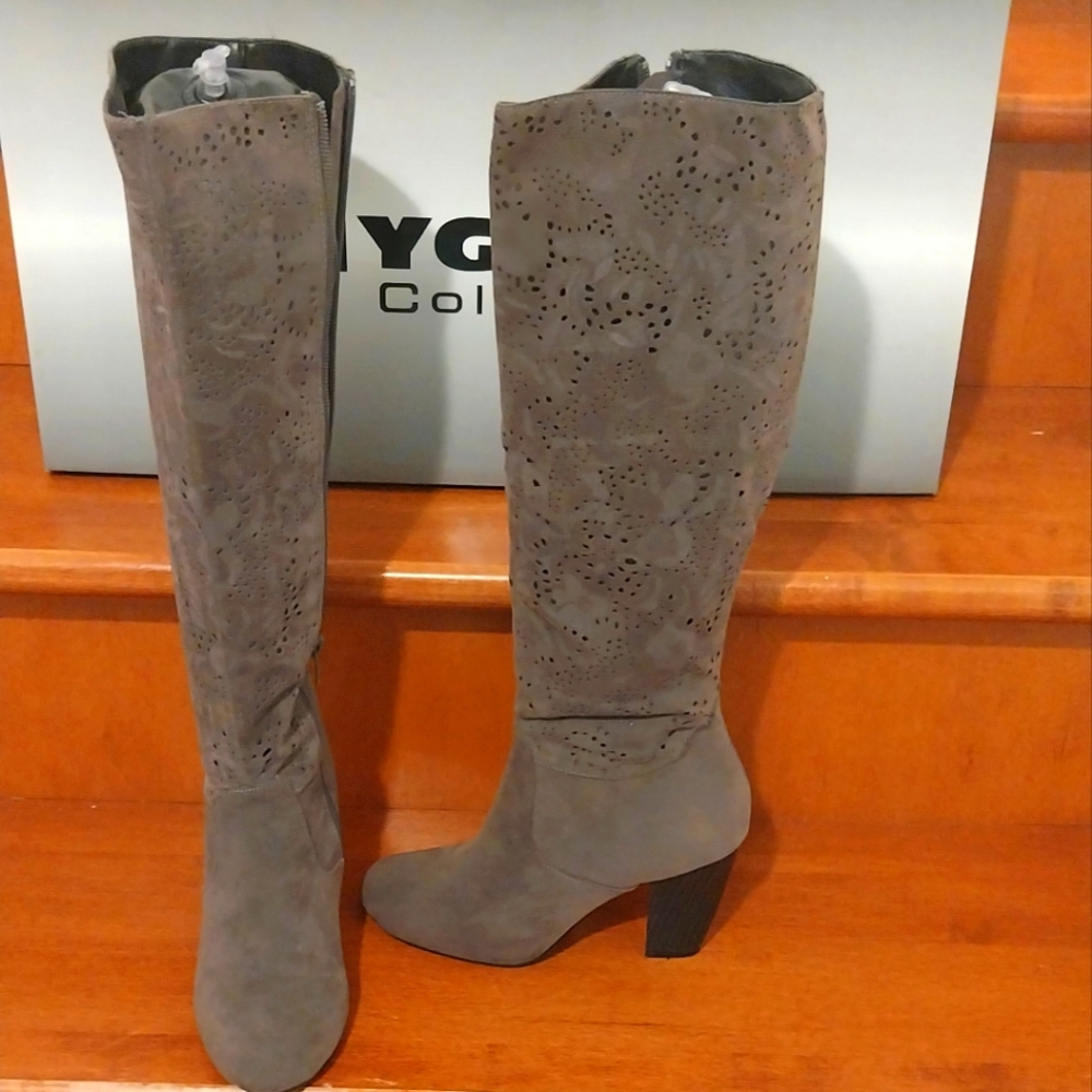 Beautiful Suede boots